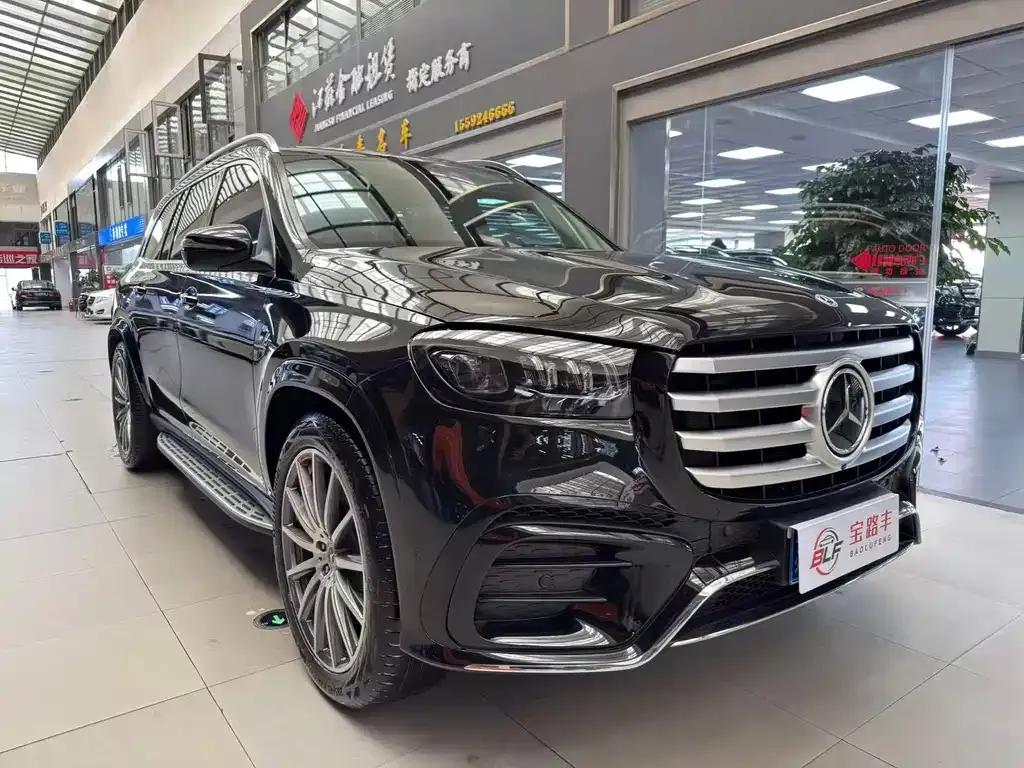 Mercedes-Benz GLS — фото 4