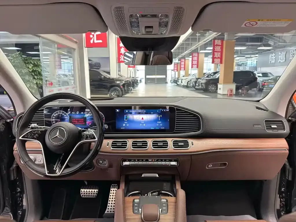 Mercedes-Benz GLS — фото 3
