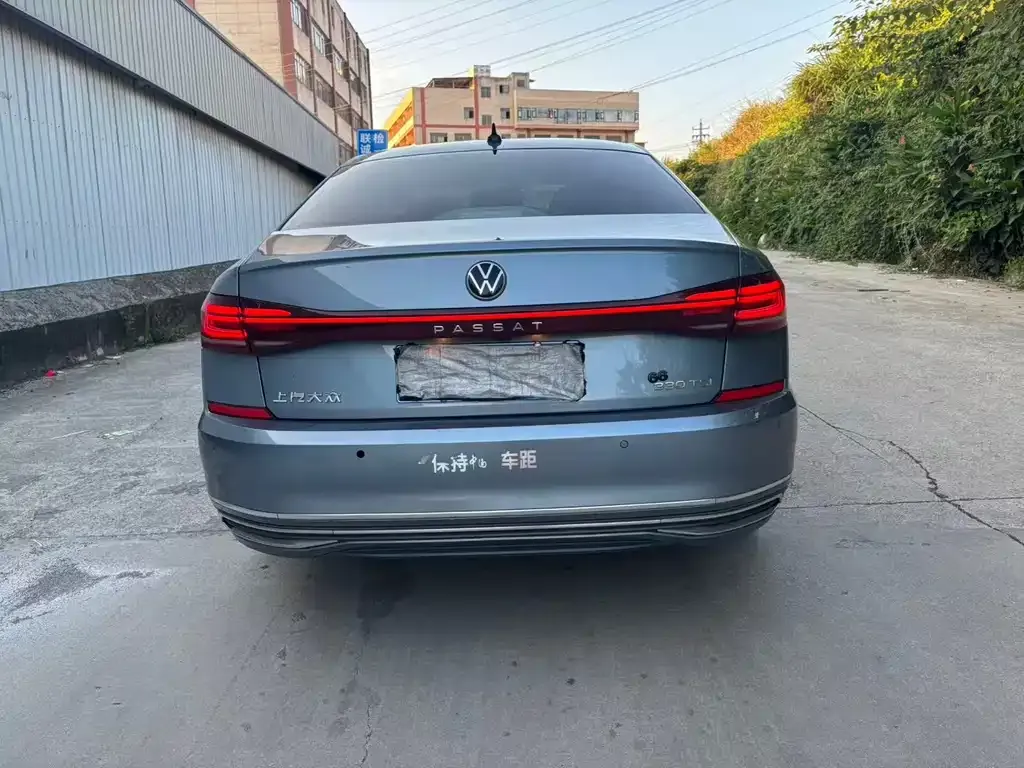Volkswagen Passat — фото 3