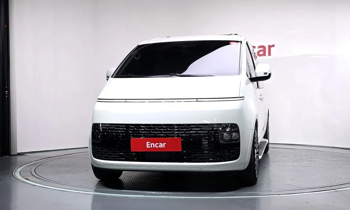 Hyundai Staria — фото 2