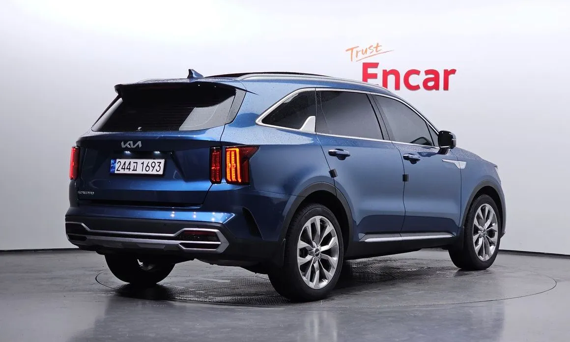Kia Sorento — фото 4