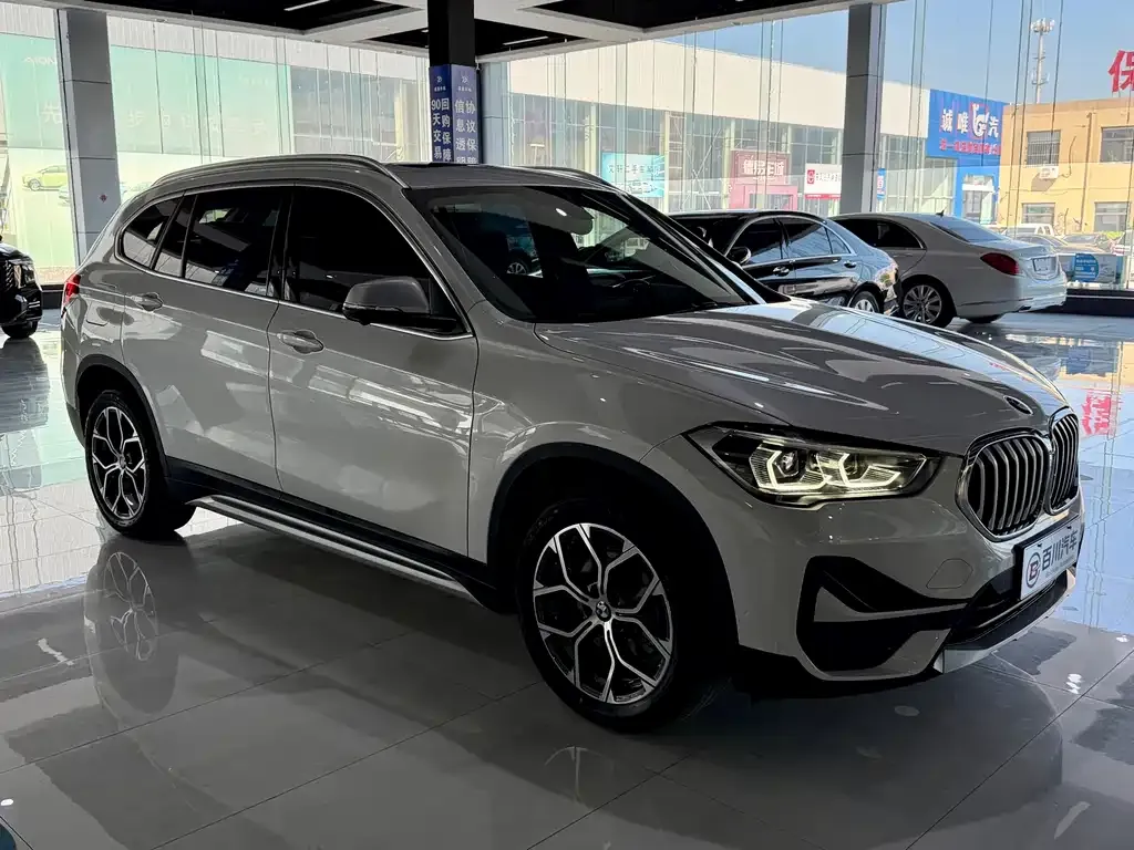 BMW X1 — фото 4