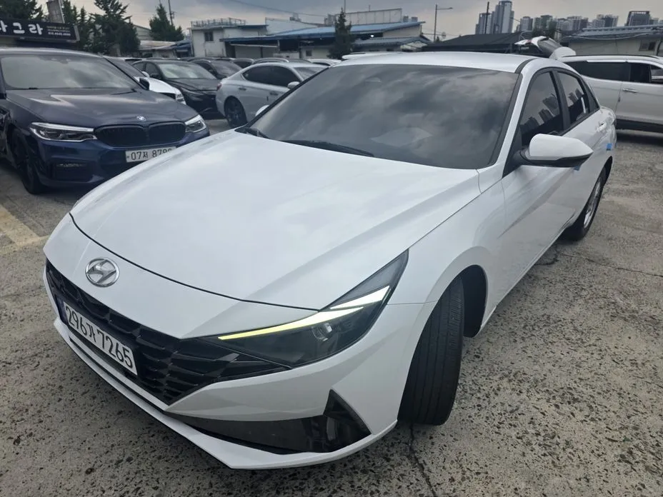 Hyundai AVANTE — фото 1