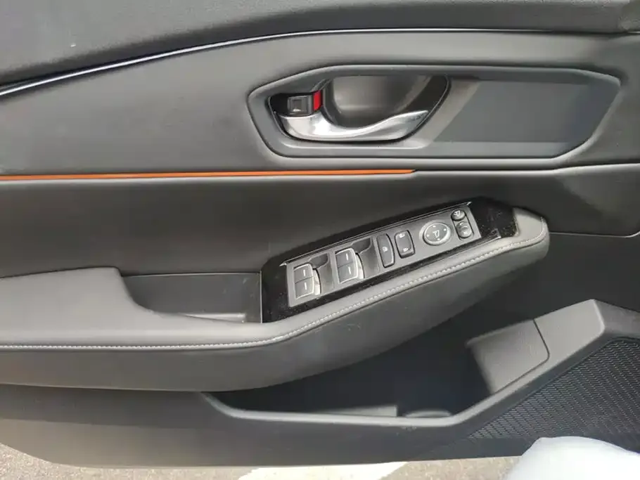 Honda Accord — фото 10
