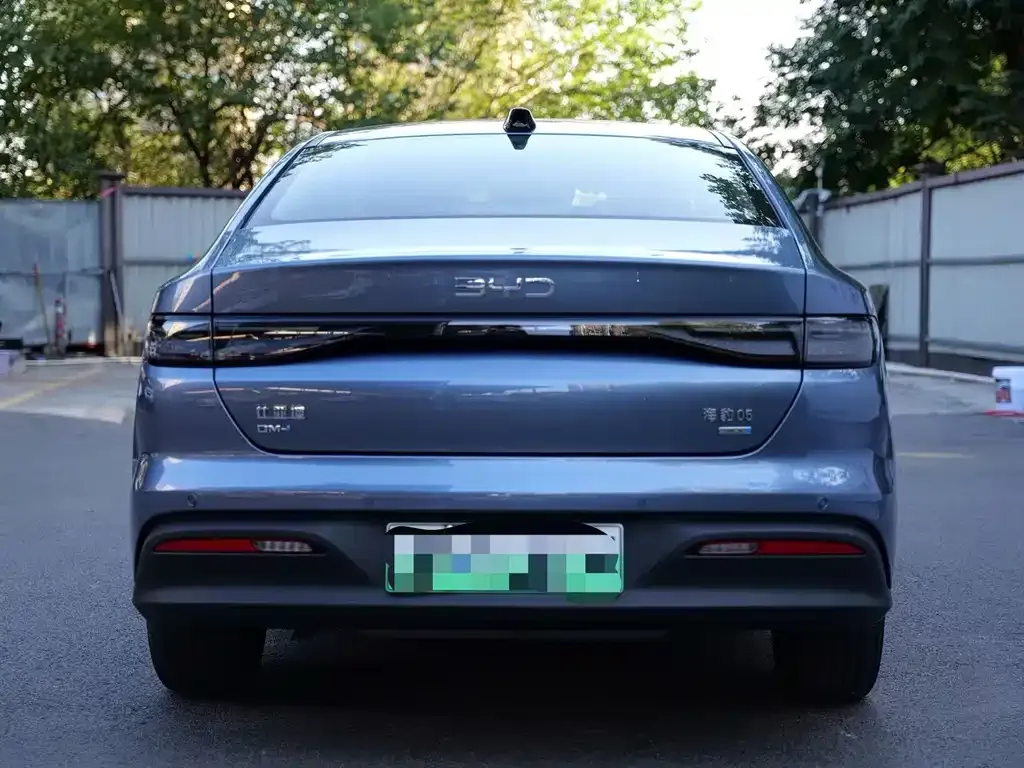 BYD Seal 05 DM-i — фото 8