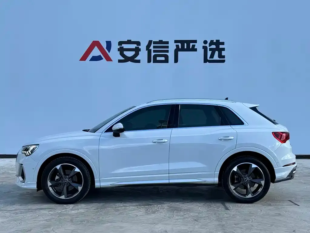 Audi Q3 — фото 6