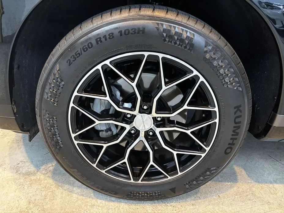Hyundai Santafe — фото 3
