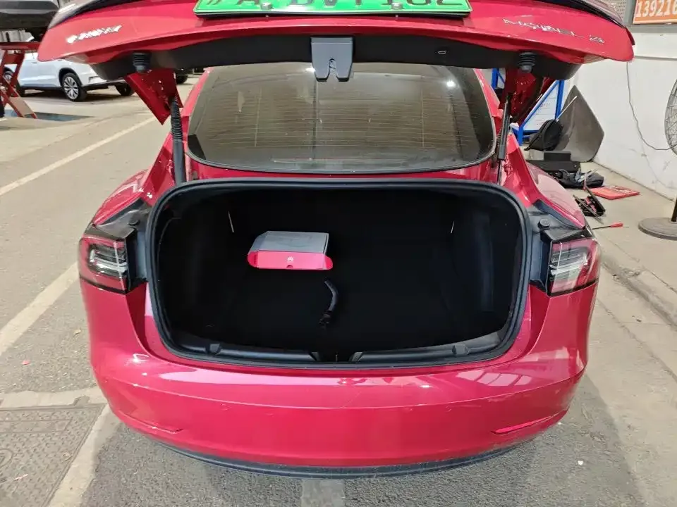 Tesla Model 3 — фото 9