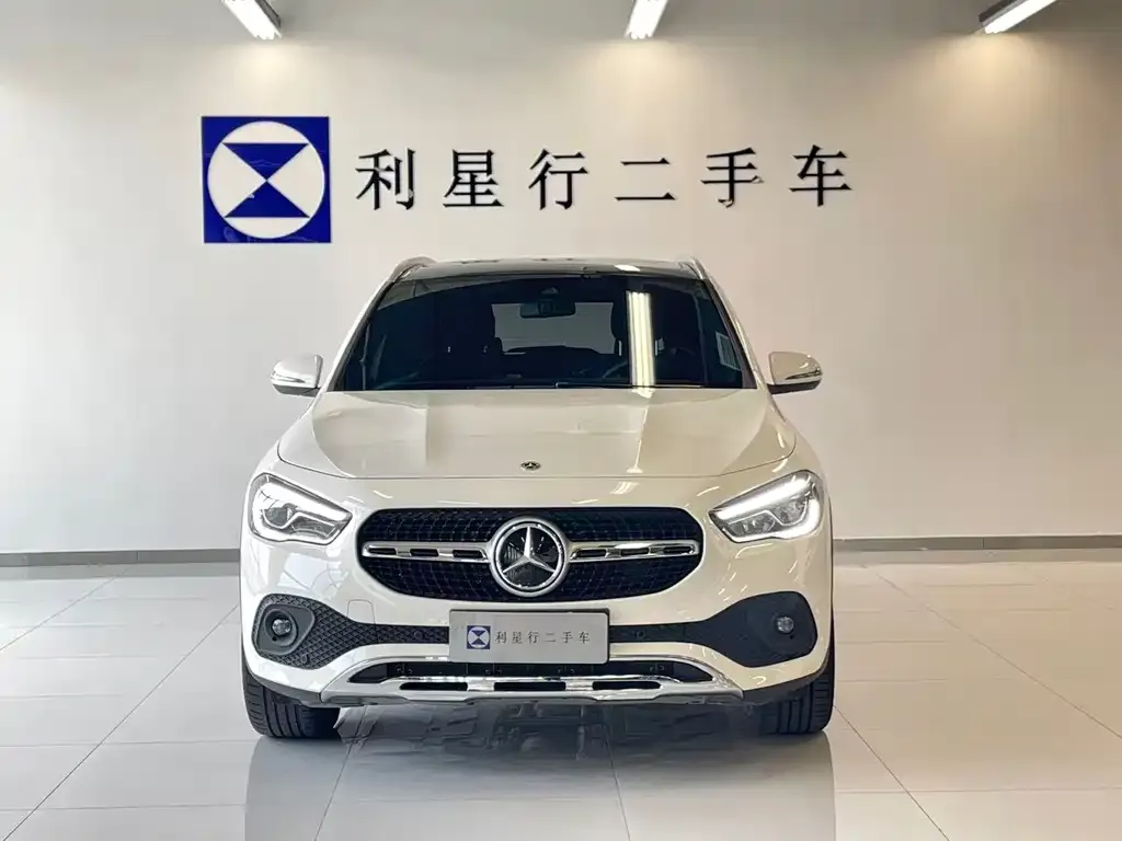 Mercedes-Benz GLA — фото 7