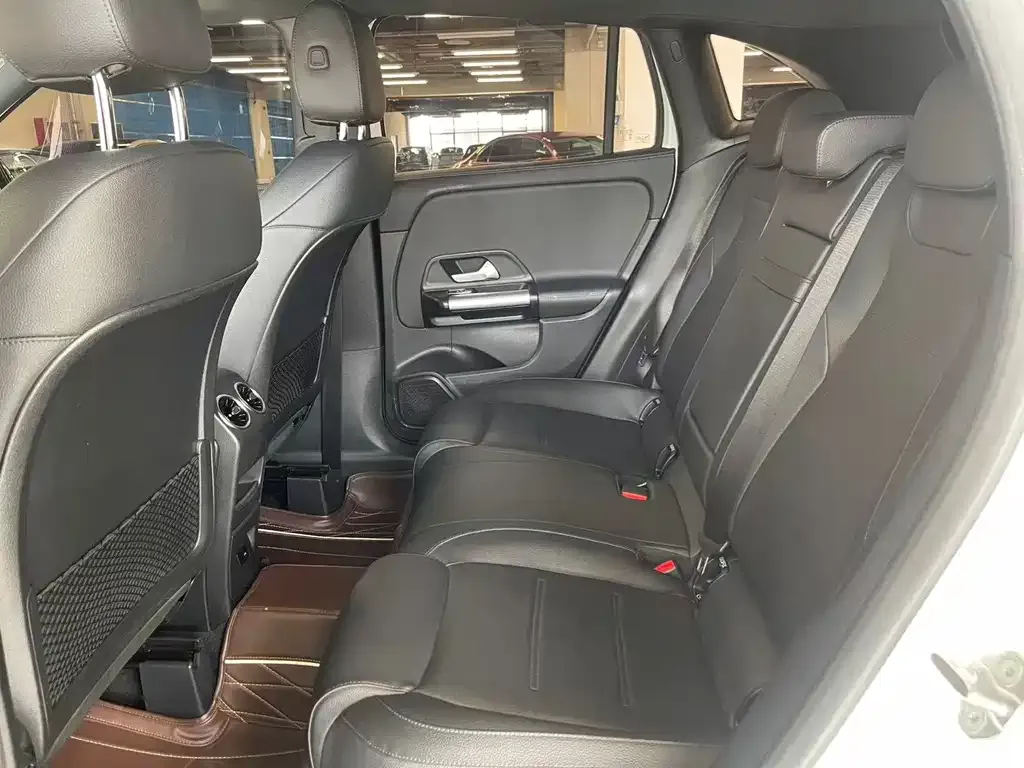 Mercedes-Benz GLA — фото 8