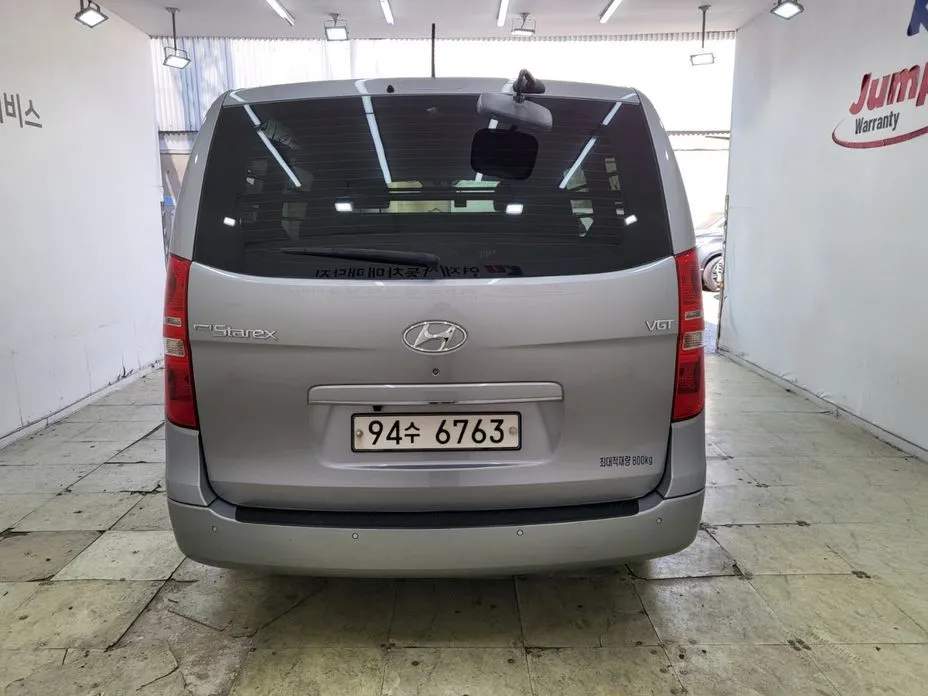Hyundai Starex — фото 2
