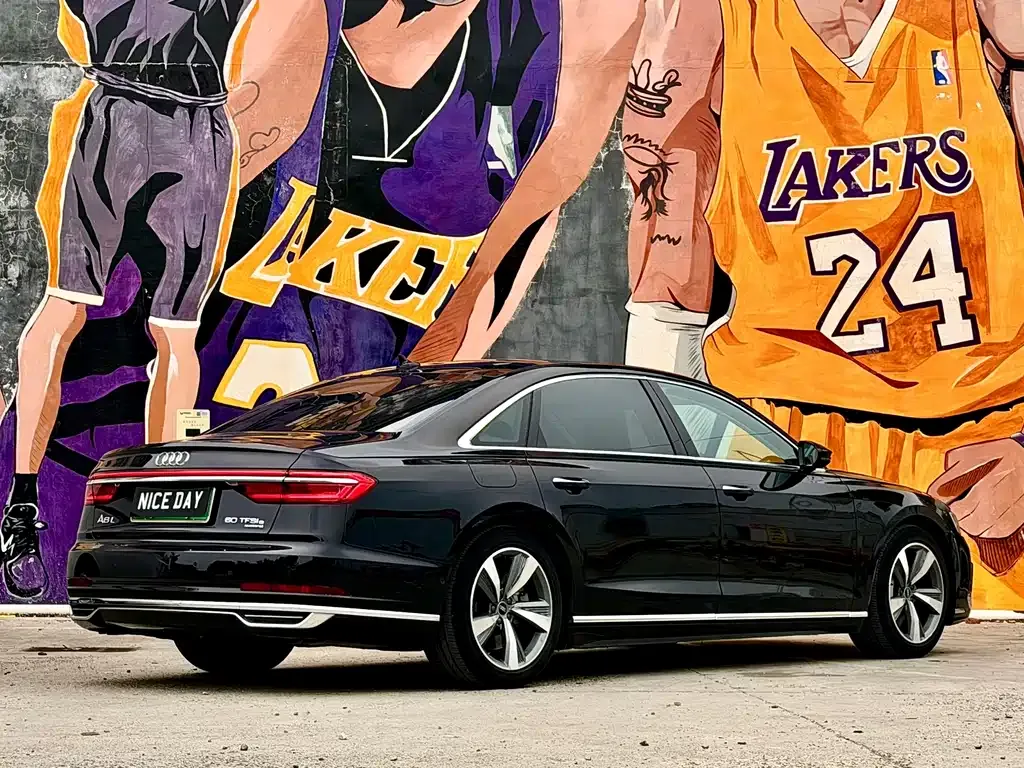 Audi A8 New Energy — фото 10