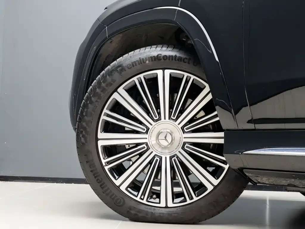 Mercedes-Benz GLS — фото 10