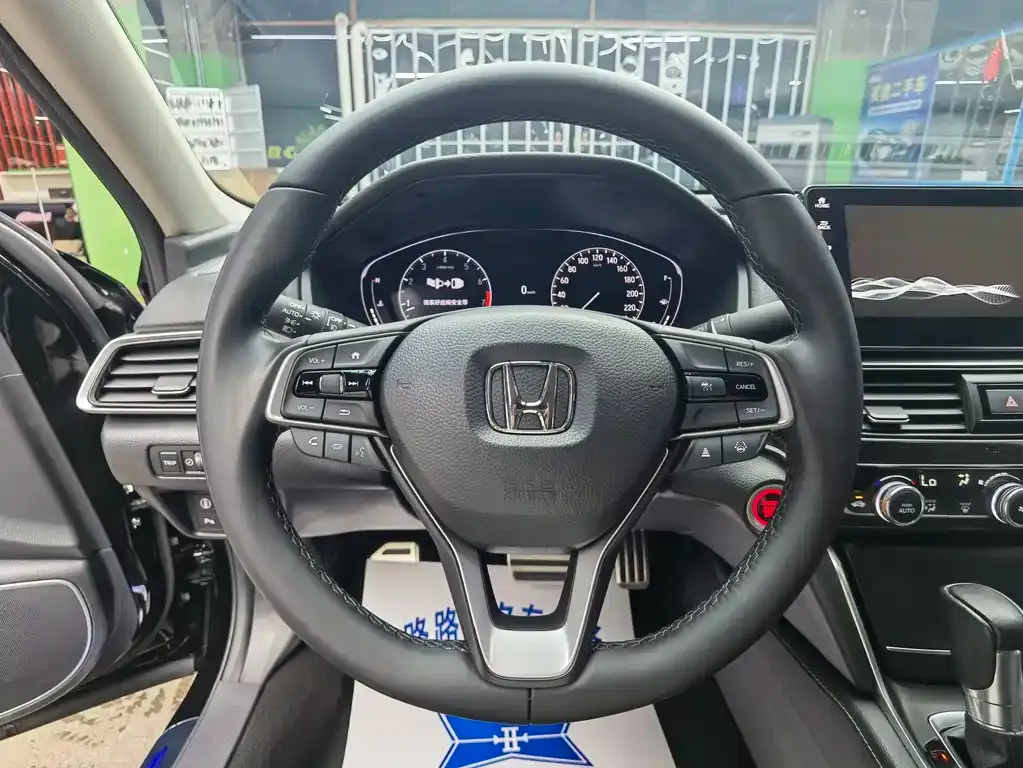 Honda Accord — фото 2