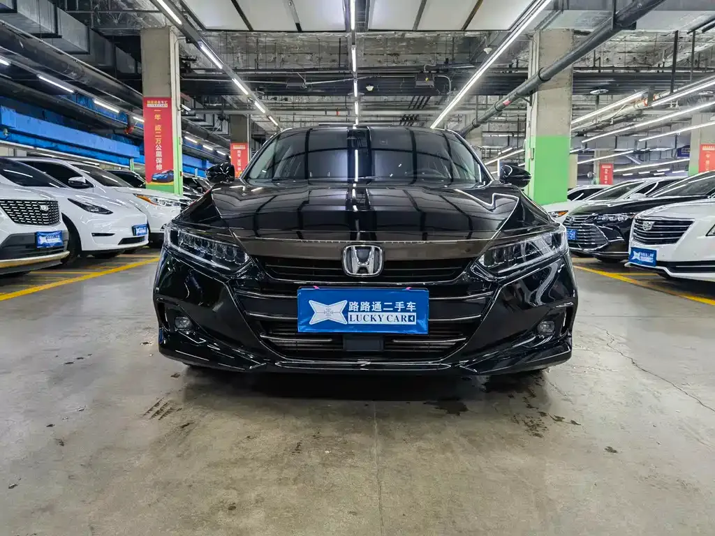 Honda Accord — фото 9