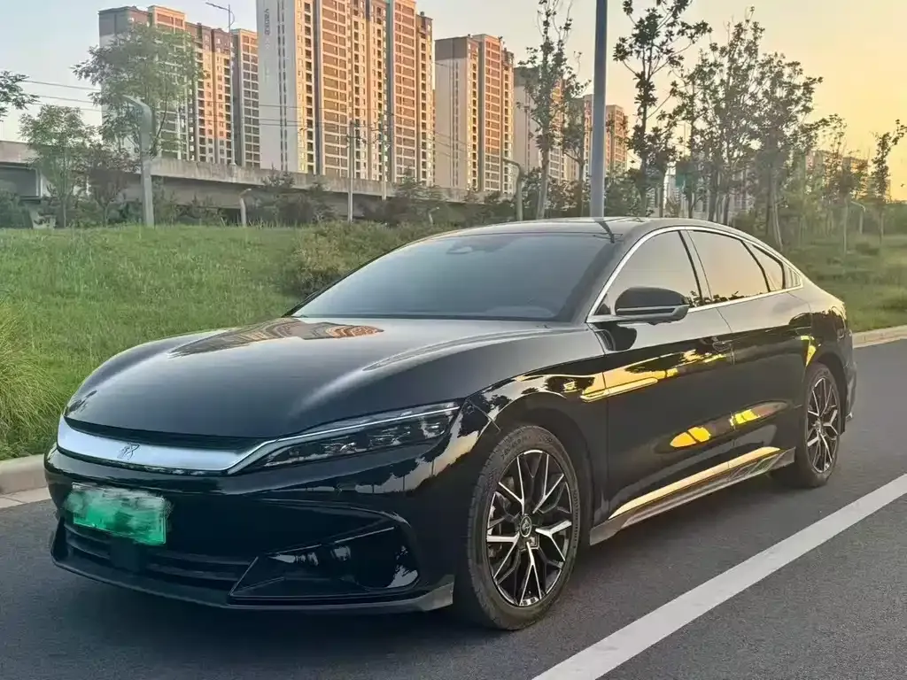 BYD Han — фото 1