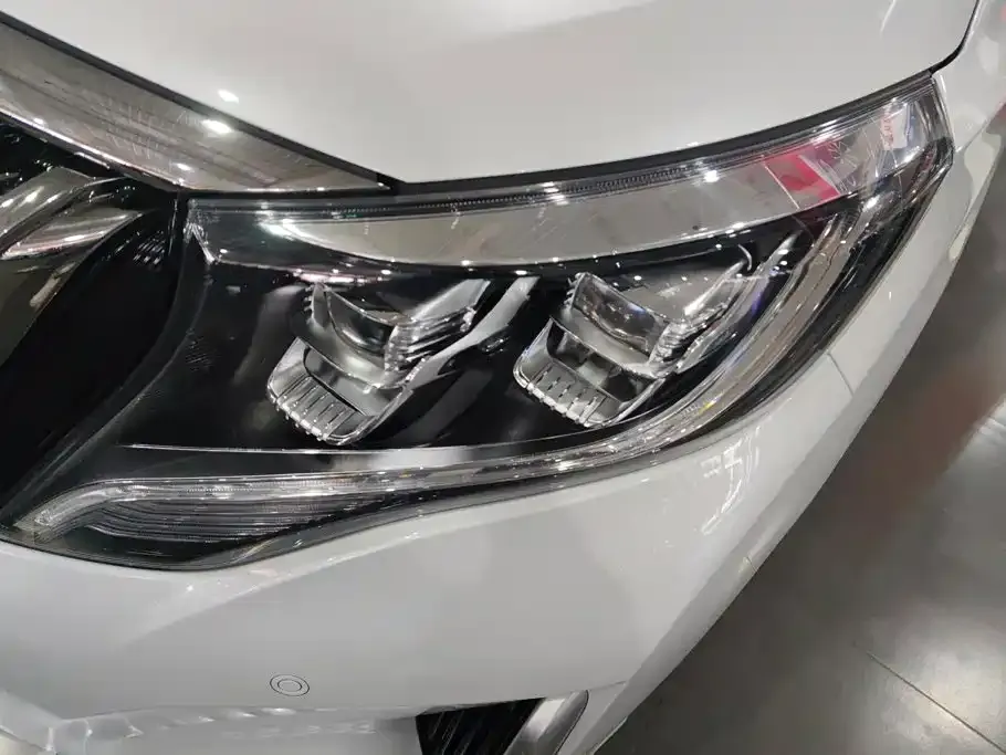 GAC Motor Trumpchi M8 — фото 5