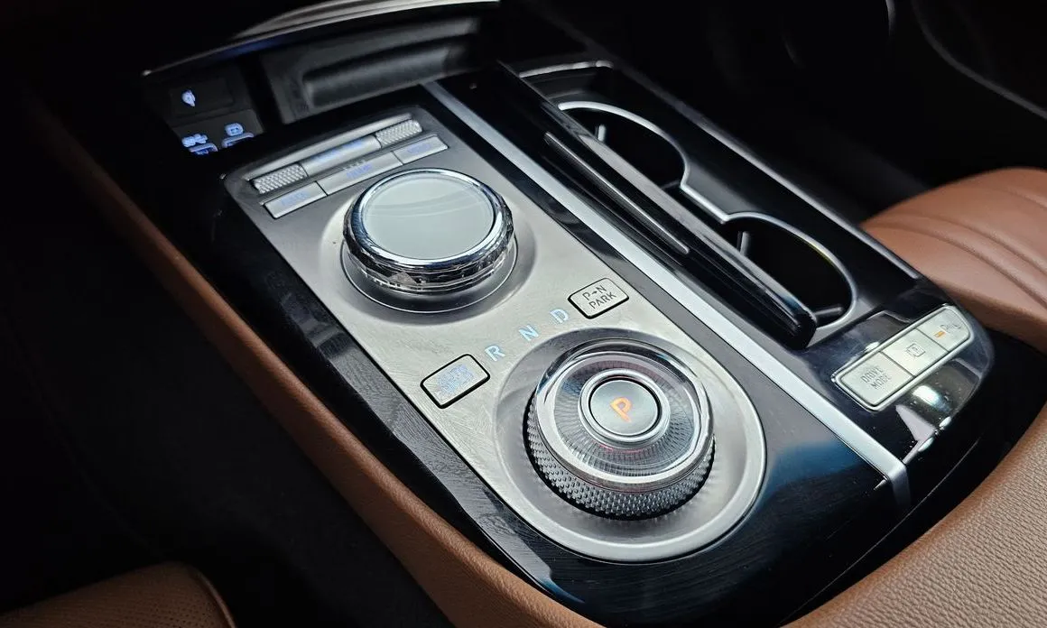 Genesis G80 — фото 10