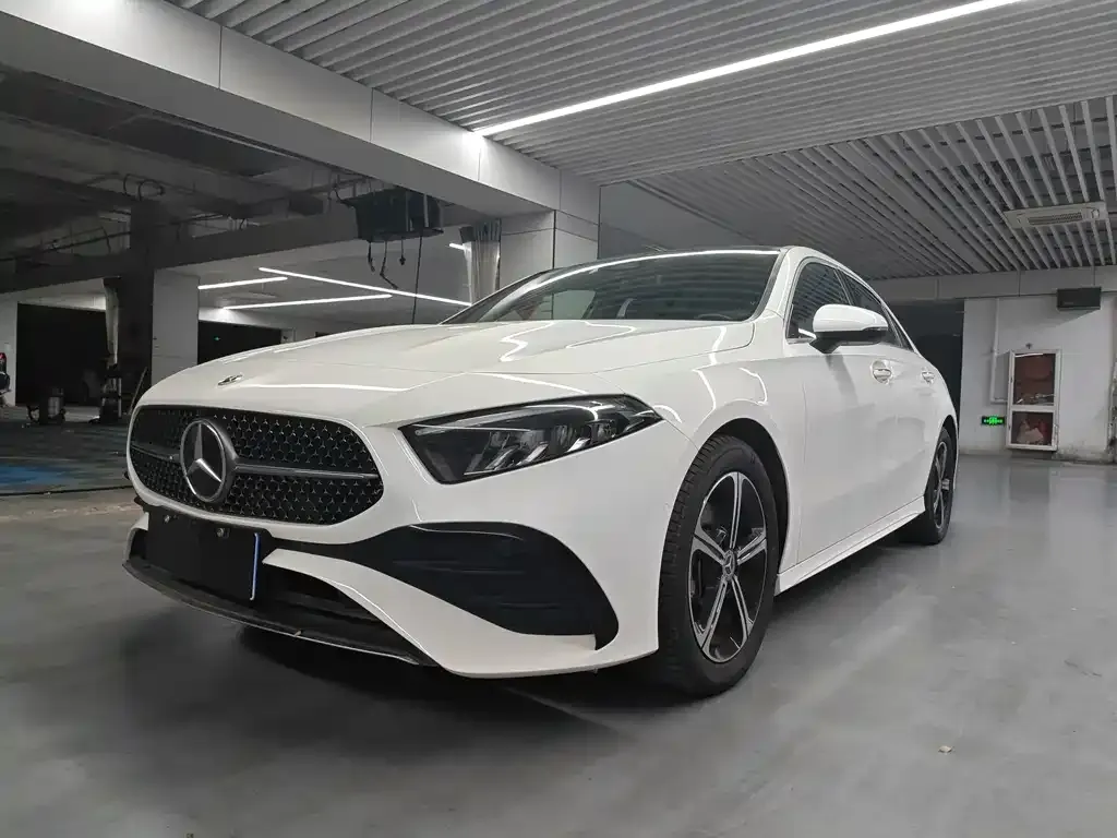 Mercedes-Benz A-Class — фото 1