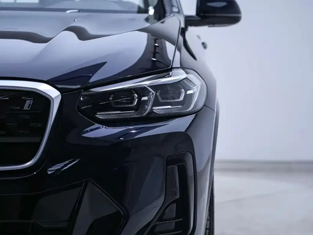BMW iX3 — фото 4