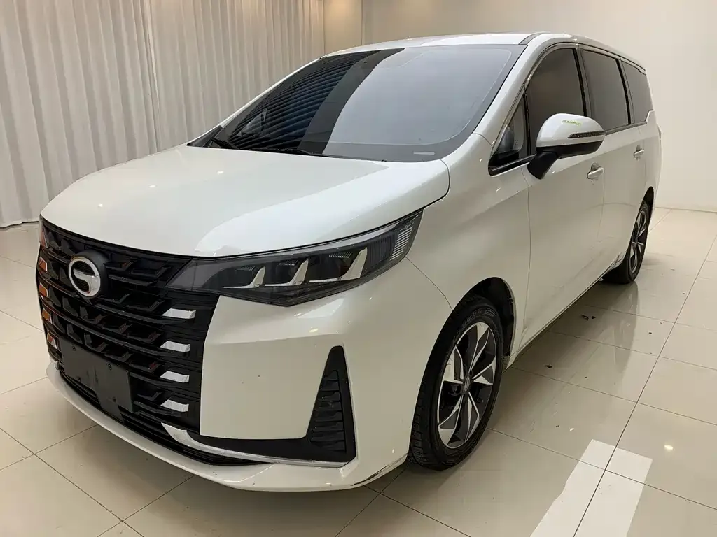 GAC Motor Trumpchi M6 — фото 1