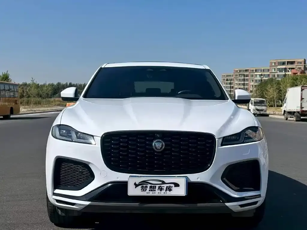 Jaguar F-PACE — фото 7