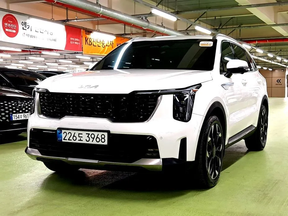 Kia Sorento — фото 1