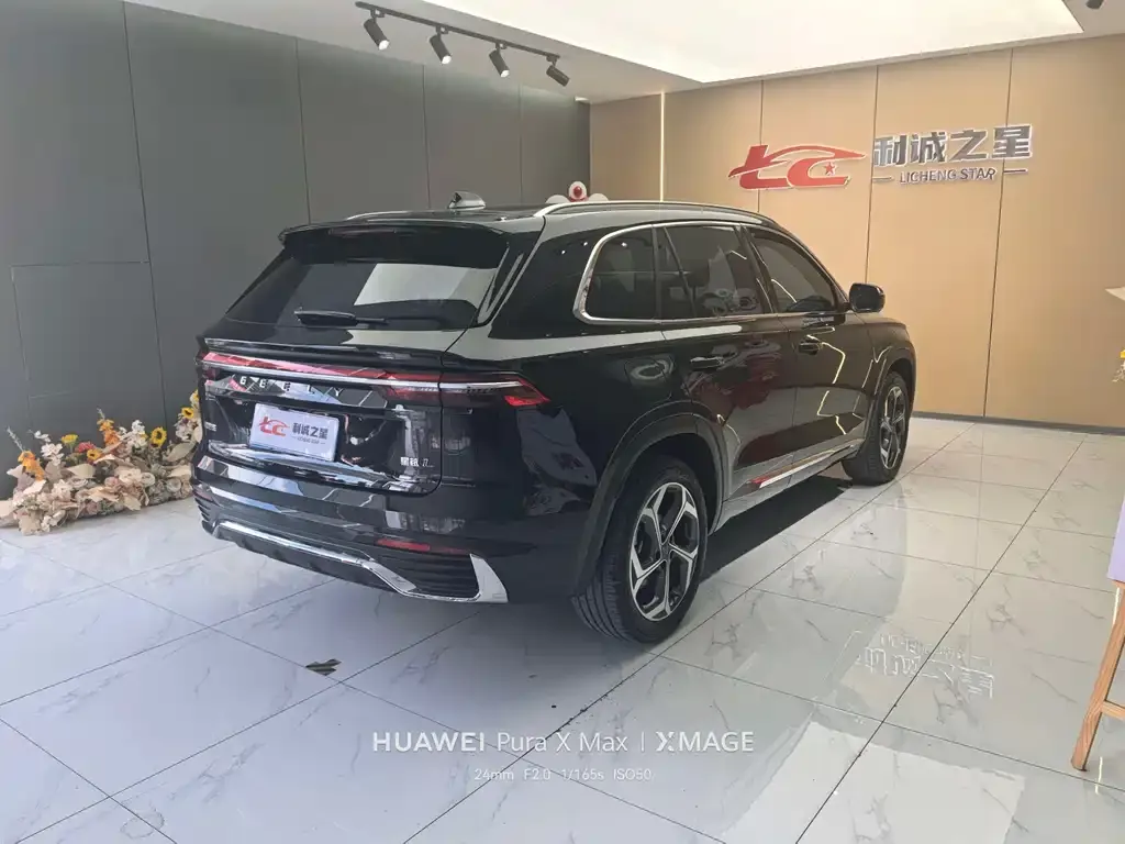 Geely Xingyue L — фото 4