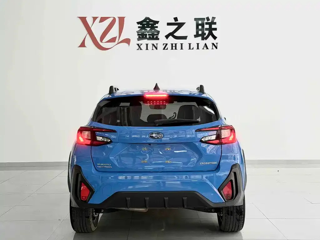 Subaru Crosstrek — фото 2