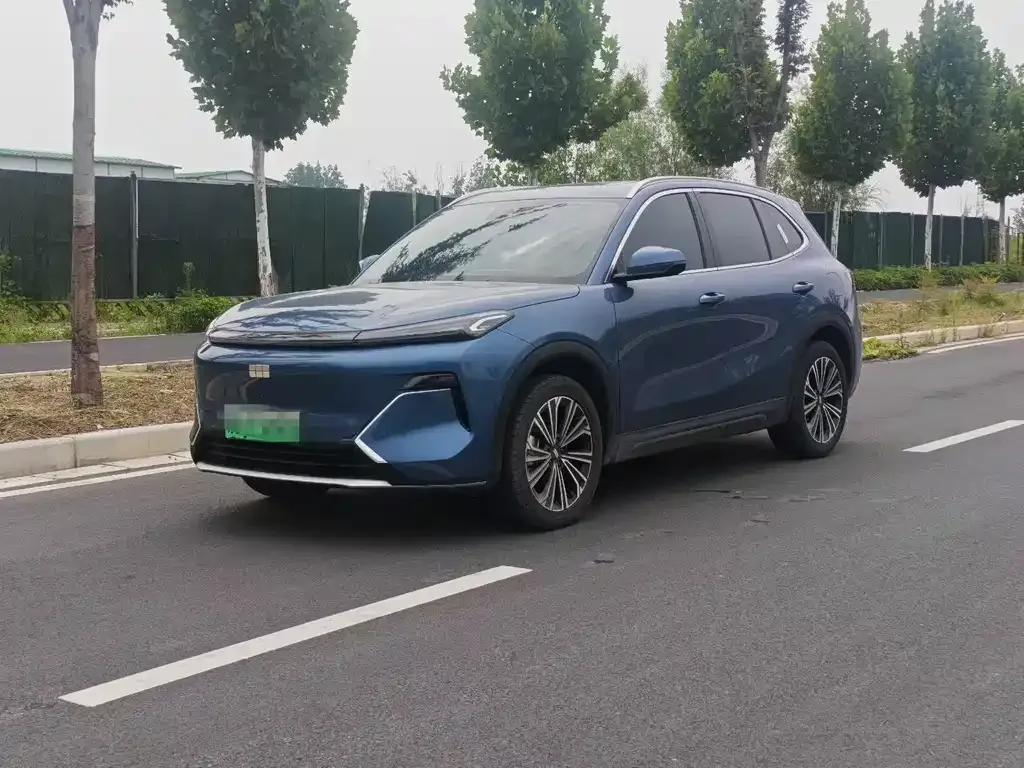 Geely Galaxy Xingjian 7 — фото 1