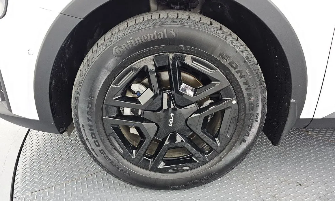 Kia Sorento — фото 6
