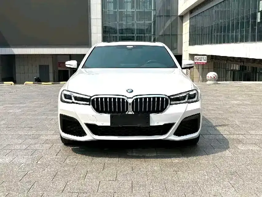 BMW 5 Series — фото 4