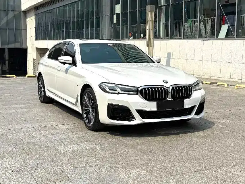 BMW 5 Series — фото 3