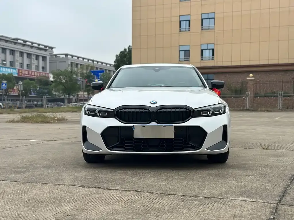 BMW 3 Series — фото 1