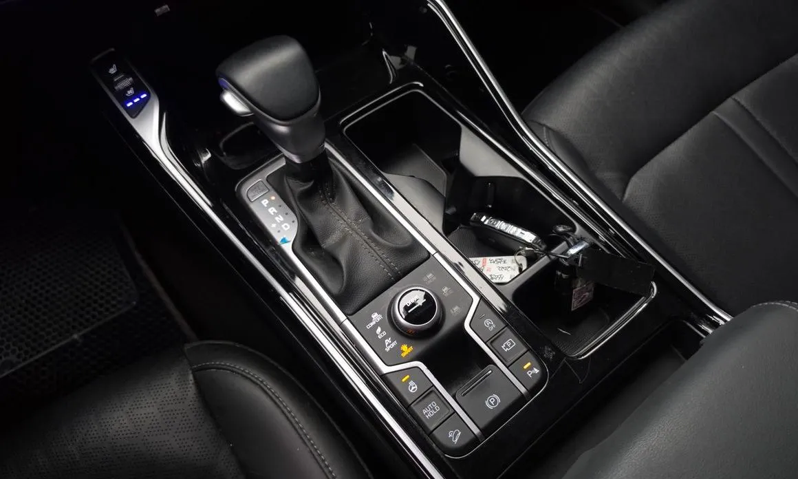 Kia Sorento — фото 10