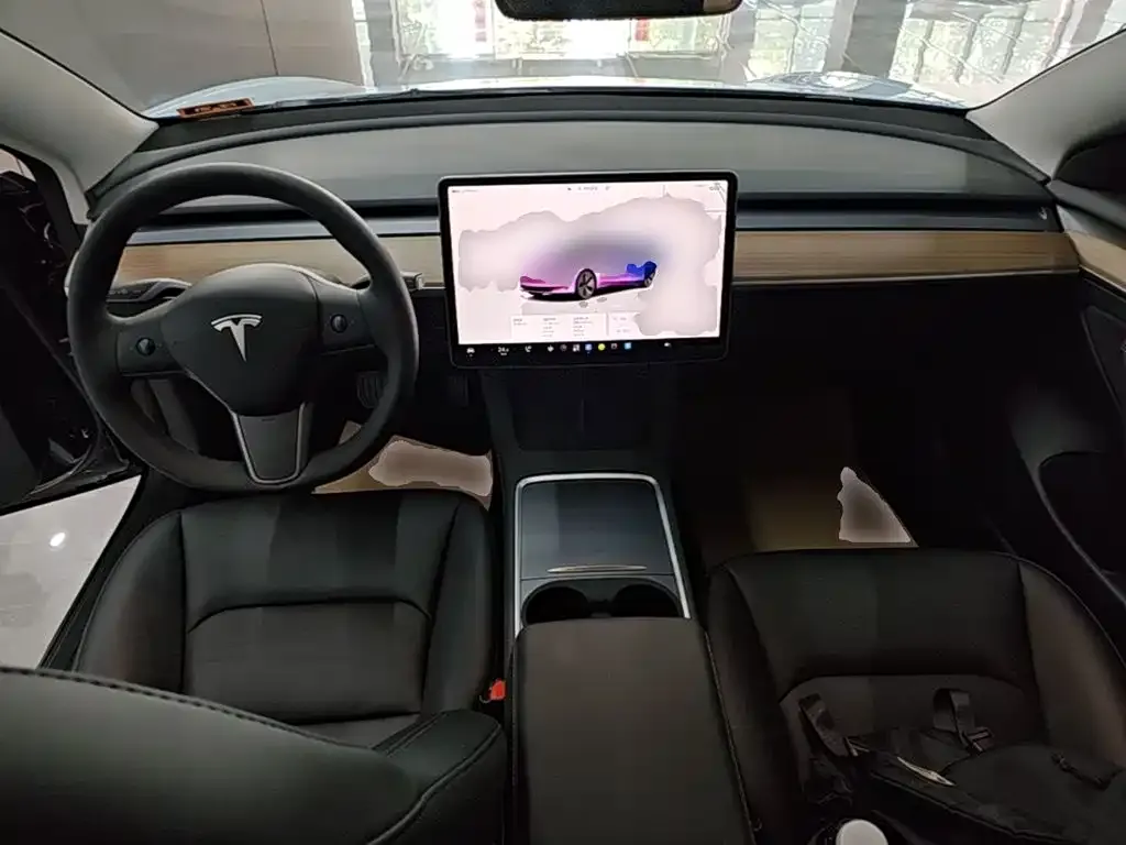 Tesla Model 3 — фото 3