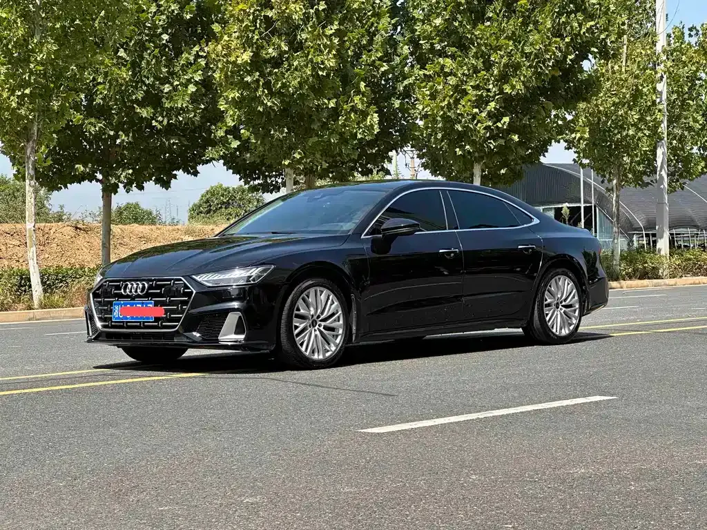 Audi A7L — фото 6