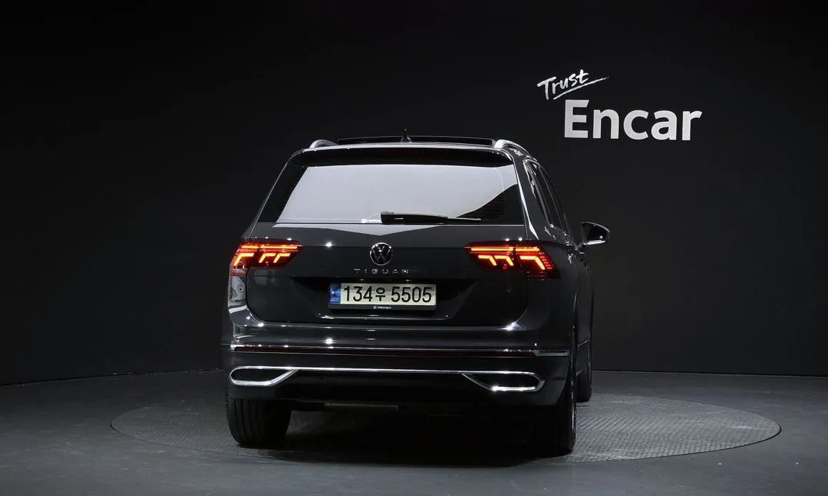 Volkswagen Tiguan — фото 4