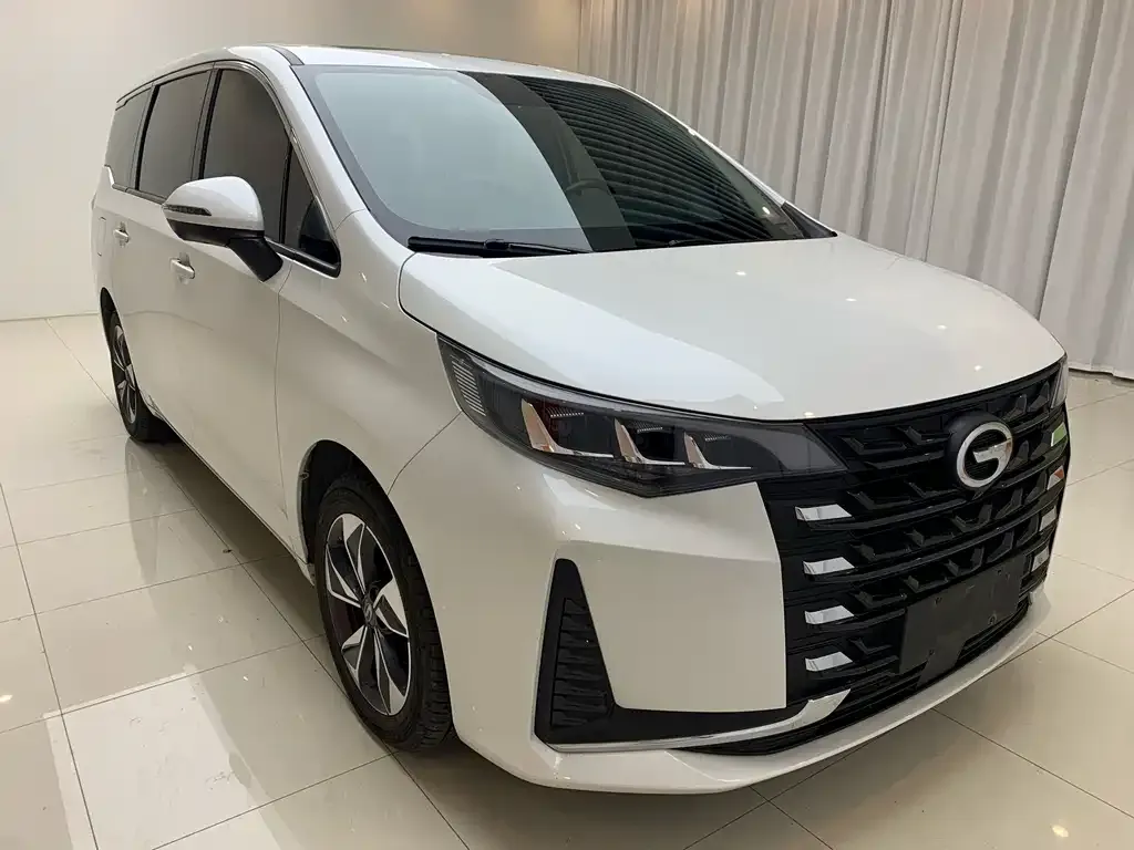 GAC Motor Trumpchi M6 — фото 10