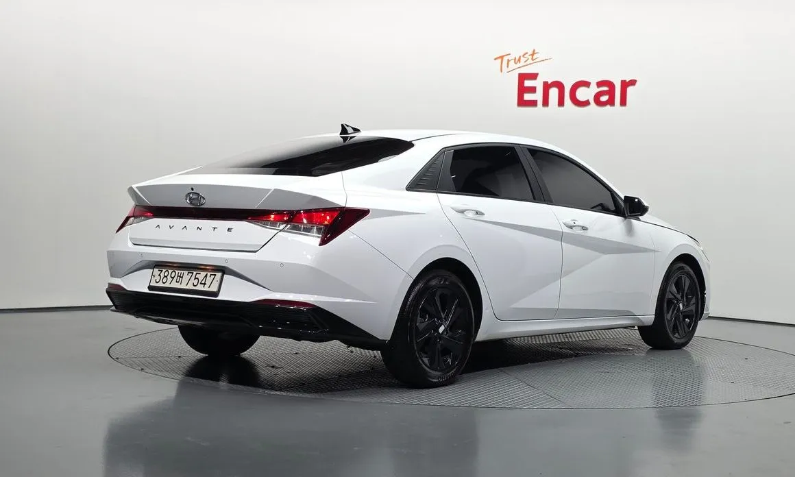 Hyundai AVANTE — фото 3