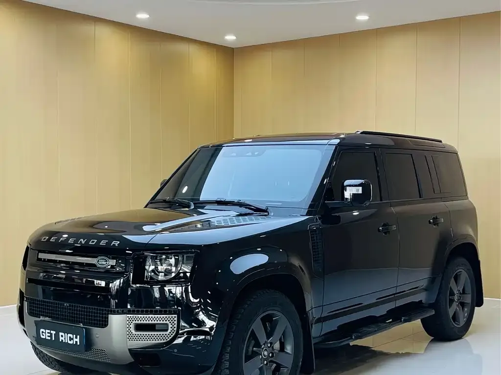 Land Rover Defender — фото 1