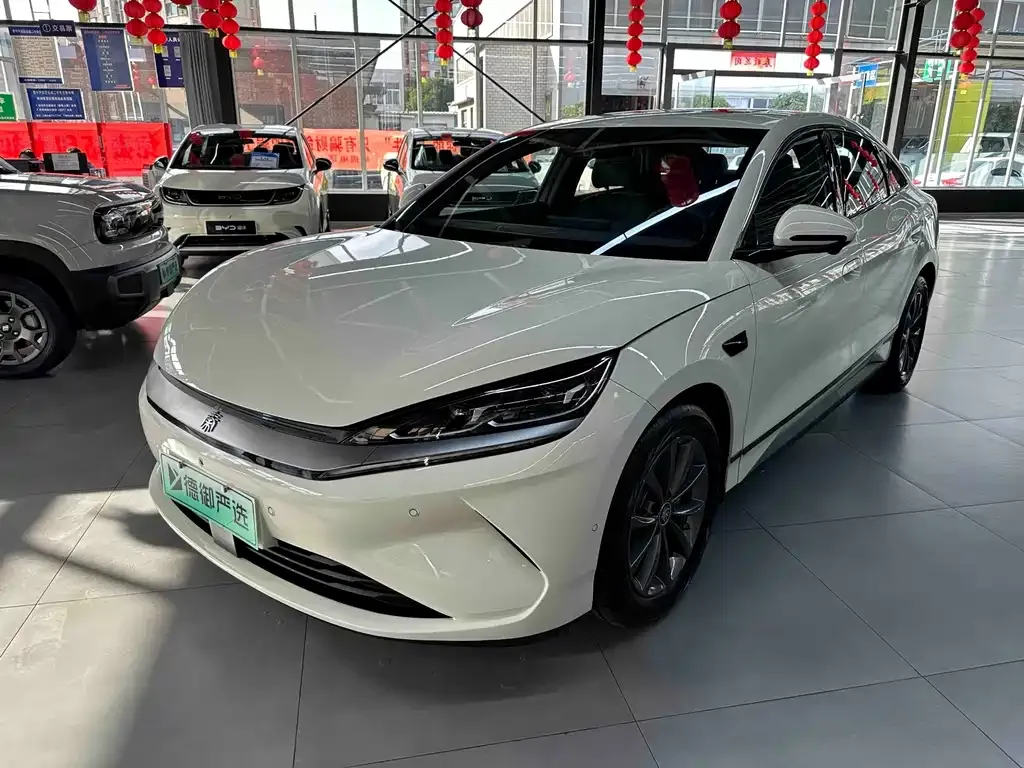 BYD Qin L — фото 1