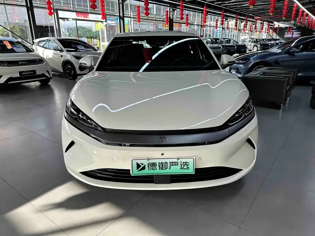 BYD Qin L — фото 8