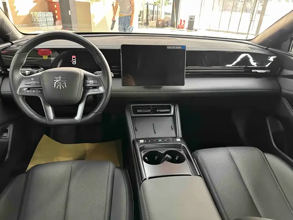 BYD Qin L — фото 2