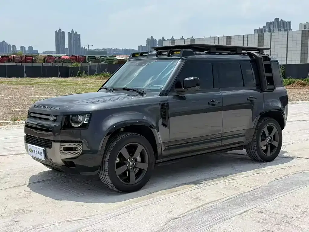 Land Rover Defender — фото 1
