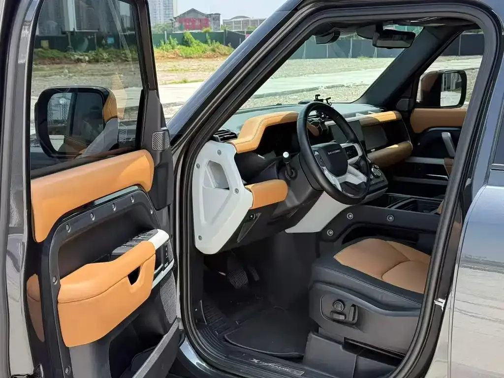 Land Rover Defender — фото 6