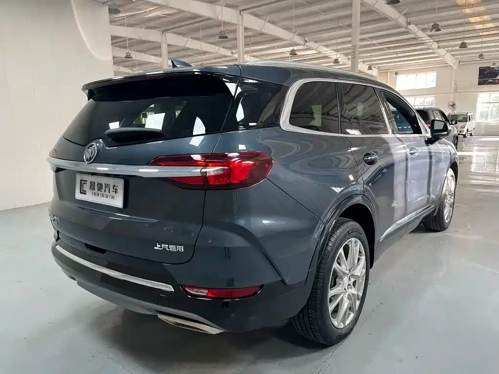 Buick Enclave — фото 10