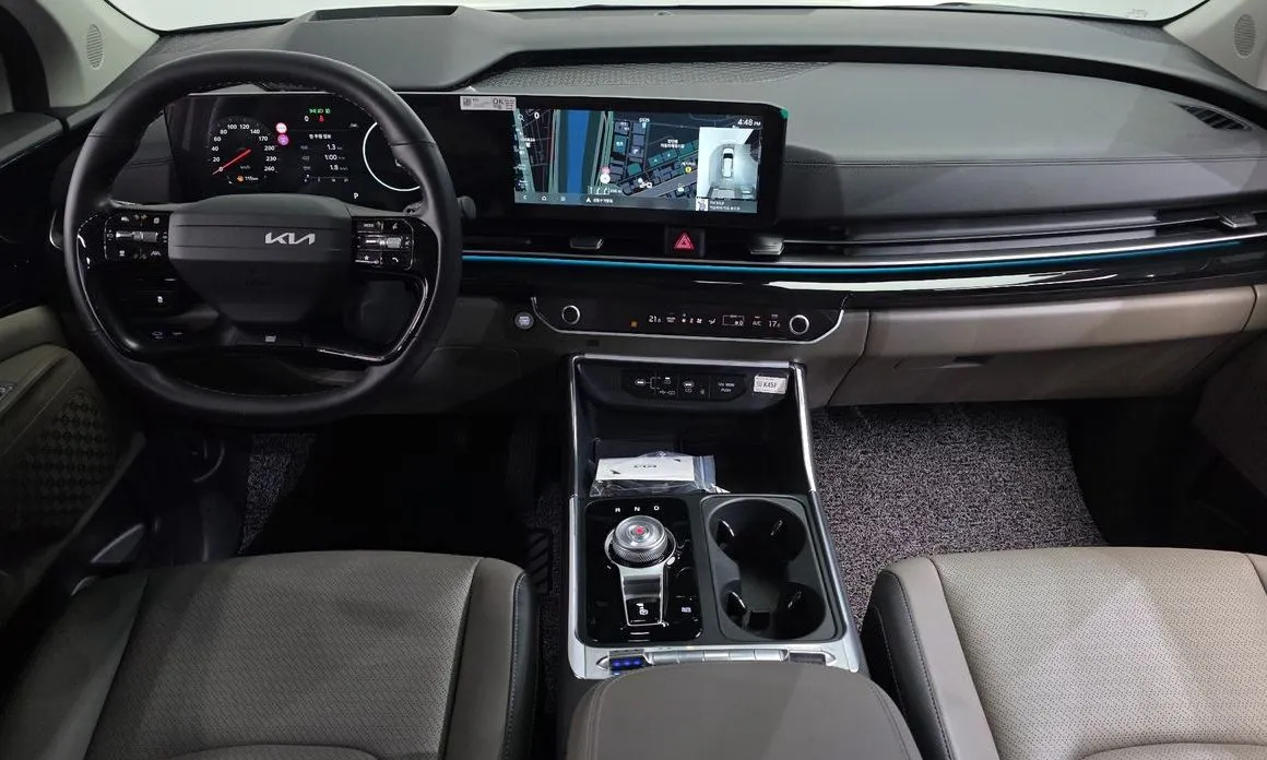 Kia Carnival — фото 10