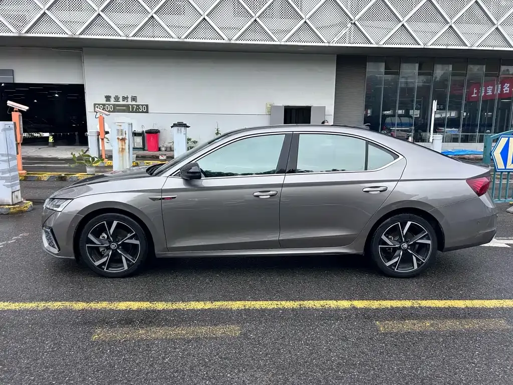 Skoda Octavia — фото 9