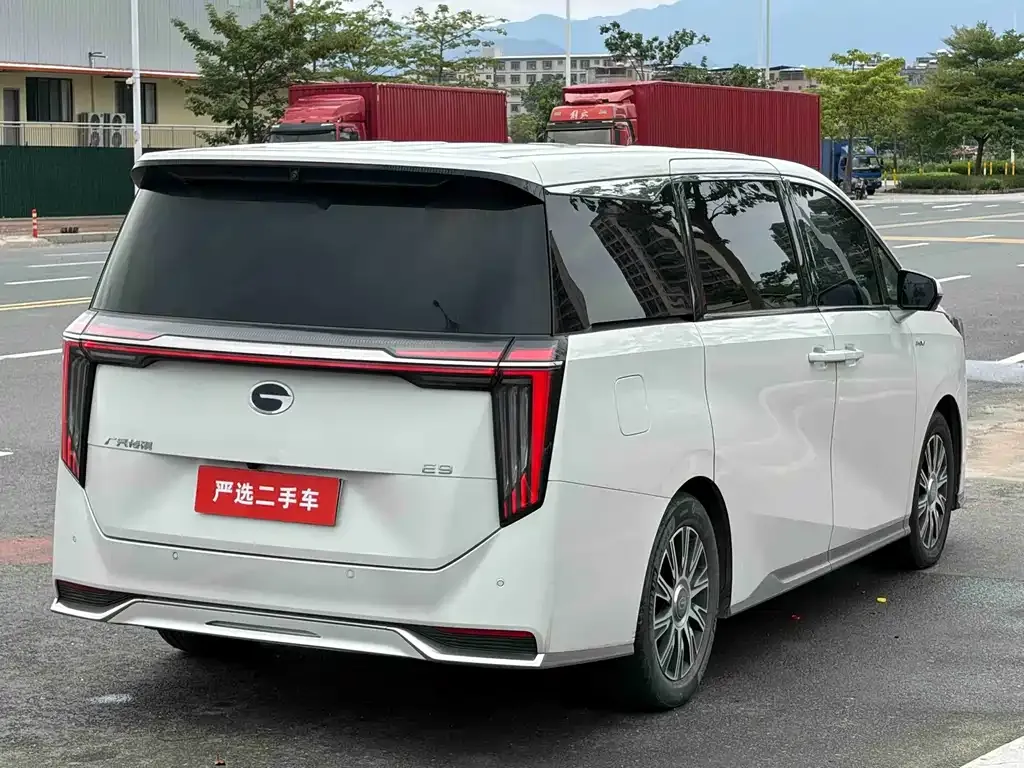 GAC Motor Trumpchi E9 — фото 2